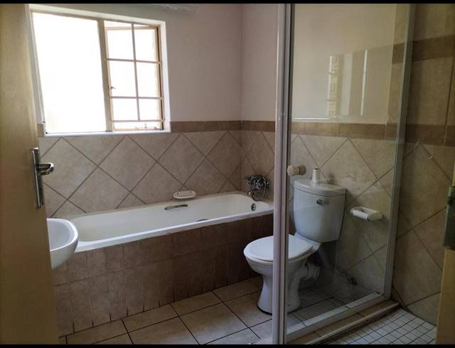 3 BEDROOM PROPERTY TO RENT IN CELTISDAL